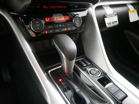 New 2025 Mitsubishi Eclipse Cross SE image 7