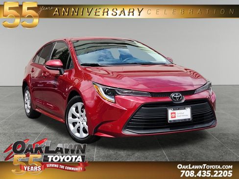 Certified 2025 Toyota Corolla LE FWD image 1