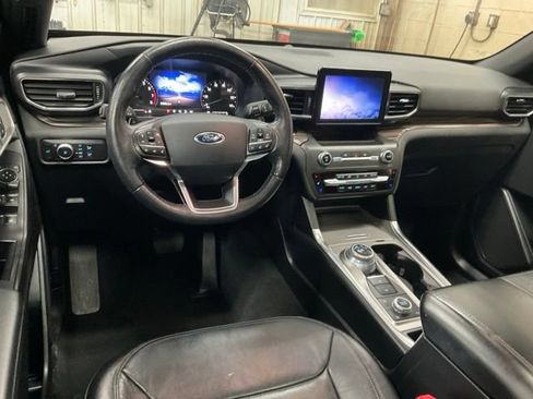 Used 2020 Ford Explorer Limited AWD/4WD image 8