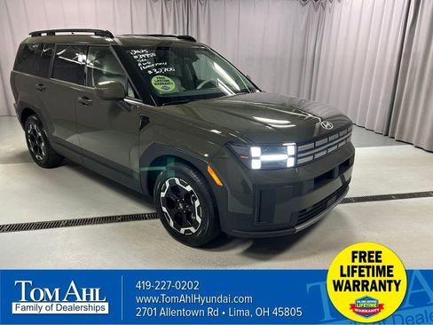 Used 2025 Hyundai Santa Fe SEL image 1