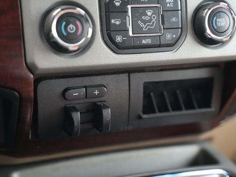 Used 2014 Ford F350 King Ranch image 43