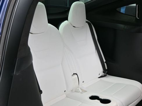 Used 2017 Tesla Model X 90D image 43