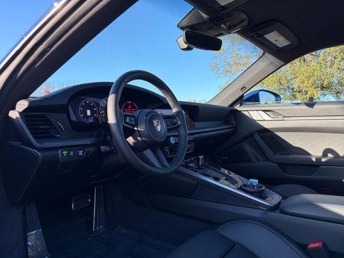 Certified 2025 Porsche 911 Carrera image 4