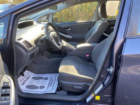 Used 2011 Toyota Prius Two image 12
