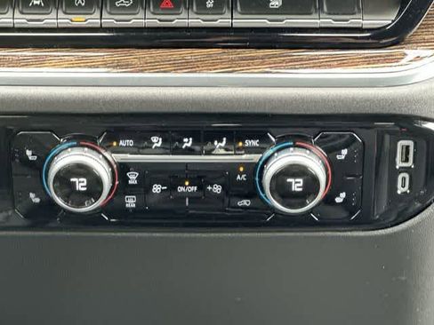 Used 2024 GMC Sierra 1500 Elevation w/ LPO, Elevation Black Package image 14