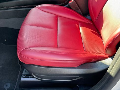 Used 2024 Lincoln Corsair Reserve image 9