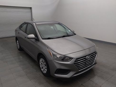 Used 2021 Hyundai Accent SE image 13