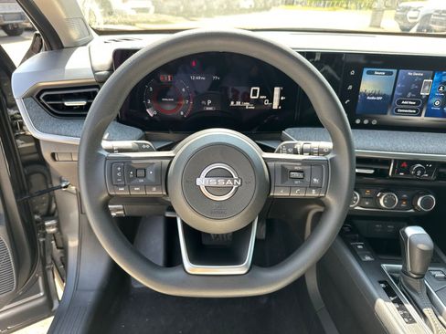 New 2026 Nissan Kicks S image 21