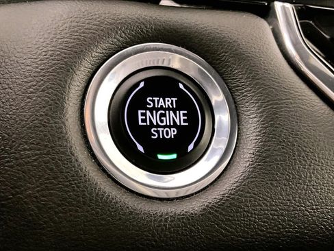 Used 2024 GMC Canyon Elevation w/ Elevation Premium Package RWD image 28