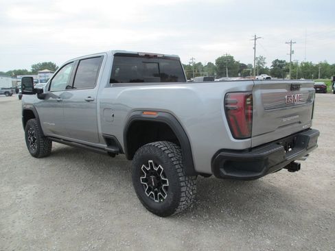 New 2026 GMC Sierra 2500 AT4X AWD/4WD image 7