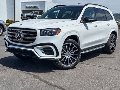 New 2026 Mercedes-Benz GLS 580 4MATIC image 1
