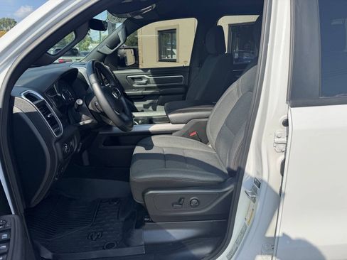 Used 2023 RAM 1500 Big Horn AWD/4WD image 7