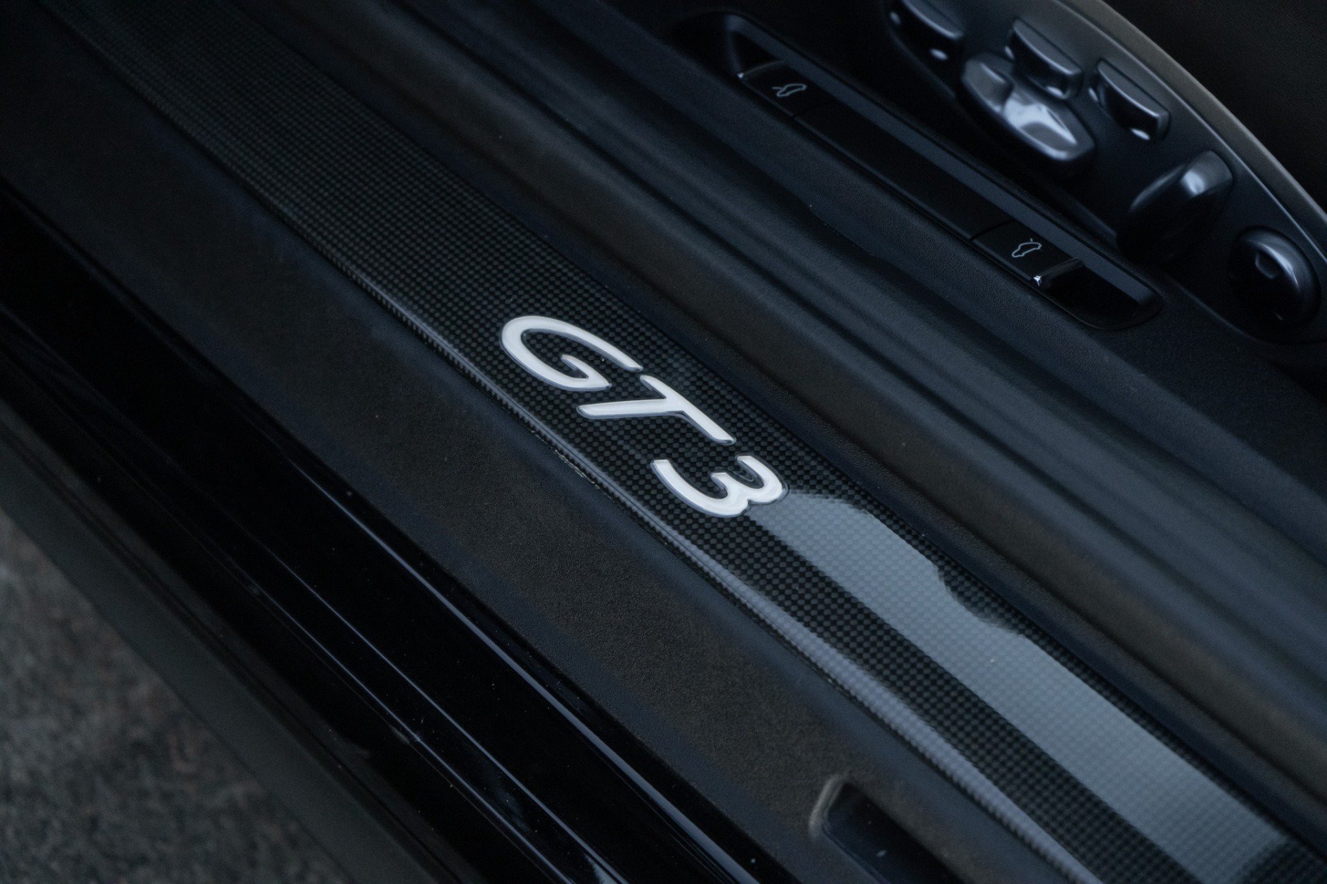 Used 2018 Porsche 911 GT3 RWD image 44