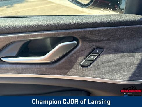 Used 2023 Jeep Grand Cherokee L Limited AWD/4WD image 15