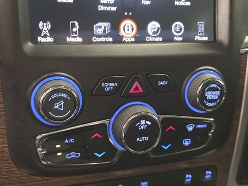 Used 2017 RAM 2500 Laramie w/ Off Road Package AWD/4WD image 38