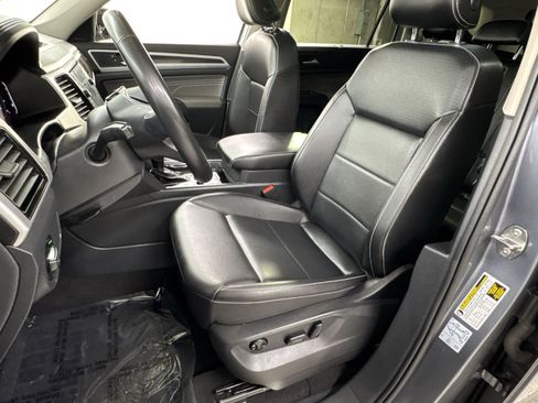 Used 2022 Volkswagen Atlas SE w/ Panoramic Sunroof Package AWD/4WD image 14