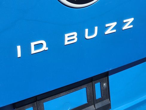 New 2025 Volkswagen ID. Buzz 1st Edition image 24