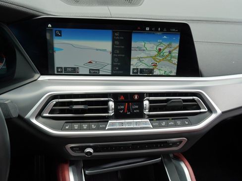 Used 2022 BMW X6 xDrive40i w/ M Sport Package AWD/4WD image 15
