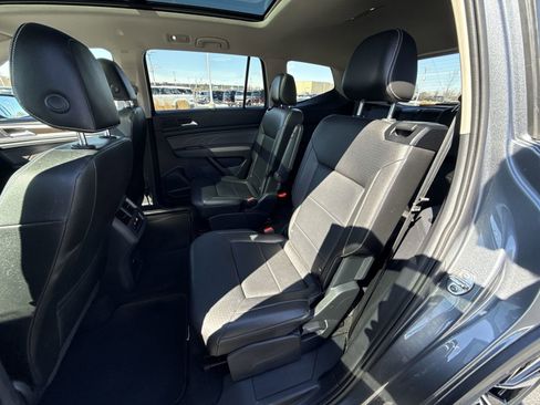 Used 2022 Volkswagen Atlas SE w/ Panoramic Sunroof Package image 23