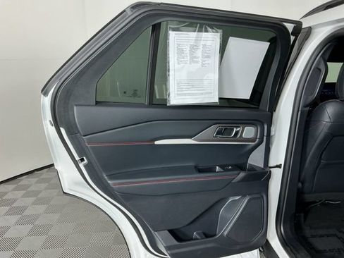 Used 2025 Ford Explorer ST w/ Sun And Sound Package AWD/4WD image 29