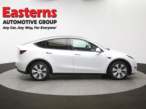 Used 2021 Tesla Model Y Long Range AWD/4WD image 39