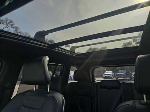 Used 2023 Jeep Grand Cherokee Overland w/ Advanced Protech Group III image 18