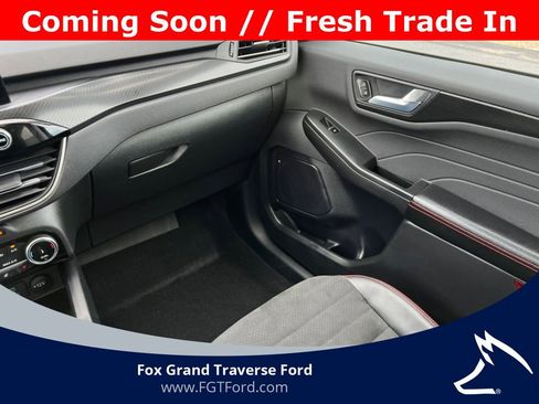 Certified 2022 Ford Escape SEL w/ SEL Stealth AWD Package image 31
