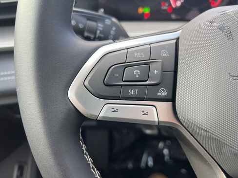 New 2026 Volkswagen Tiguan SE AWD/4WD image 28