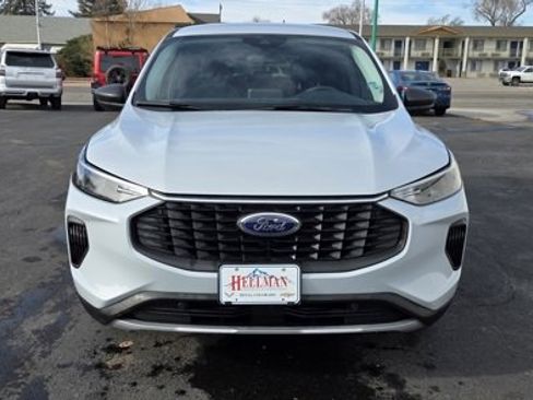 Used 2025 Ford Escape Active image 2