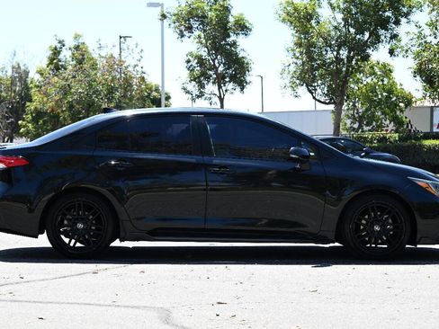 Used 2021 Toyota Corolla SE w/ Carpet Mat Package (TMS) FWD image 8