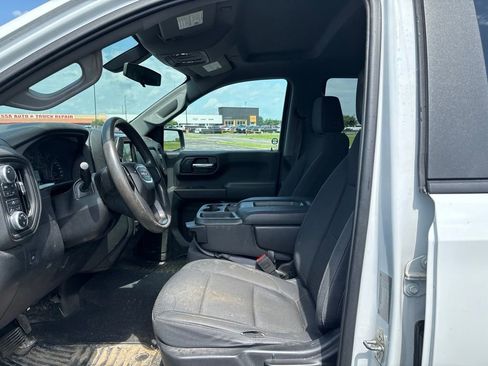 Used 2019 GMC Sierra 1500 4x4 Crew Cab w/ Convenience Package image 9