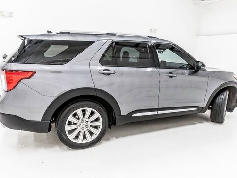 Used 2023 Ford Explorer Limited w/ Limited Technology Package RWD image 8