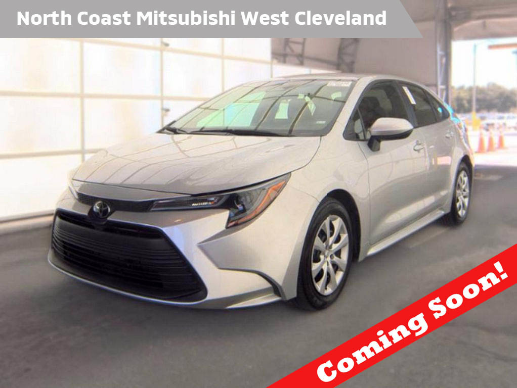 Used 2024 Toyota Corolla LE FWD image 1