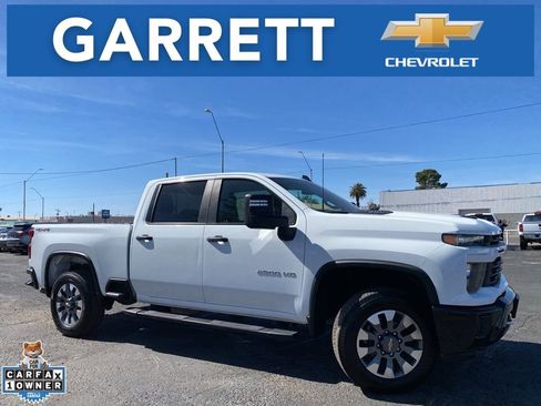 Used 2024 Chevrolet Silverado 2500 Custom w/ Custom Value Package image 1