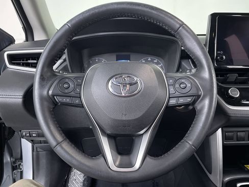 Used 2023 Toyota Corolla Cross LE image 13
