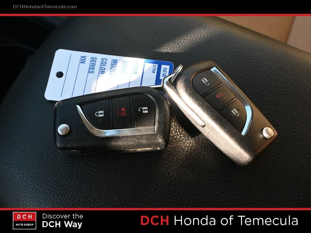 Used 2022 Toyota RAV4 LE AWD/4WD image 8