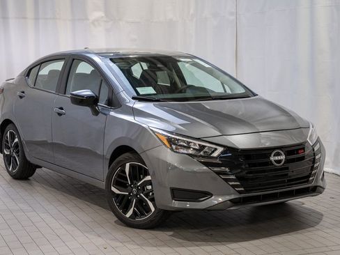 New 2025 Nissan Versa SR w/ Trunk Package image 1