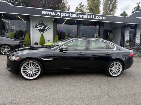 Used 2016 Jaguar XF Prestige RWD image 2