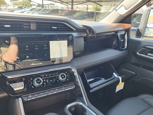 New 2026 GMC Sierra 2500 Denali w/ Denali Reserve Package image 37