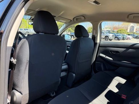 Used 2025 Nissan Sentra SV FWD image 26