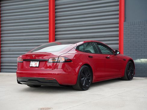 Used 2023 Tesla Model S Standard Range image 6