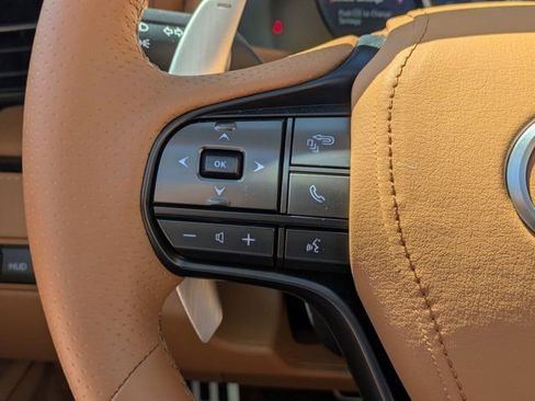 Used 2025 Lexus LC 500 Convertible w/ Touring Package image 17