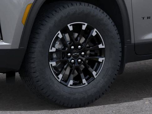 New 2026 Chevrolet Traverse Z71 w/ Driver Confidence Package image 9