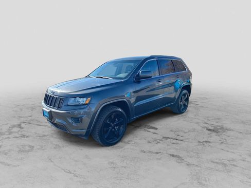 Used 2015 Jeep Grand Cherokee Altitude image 4
