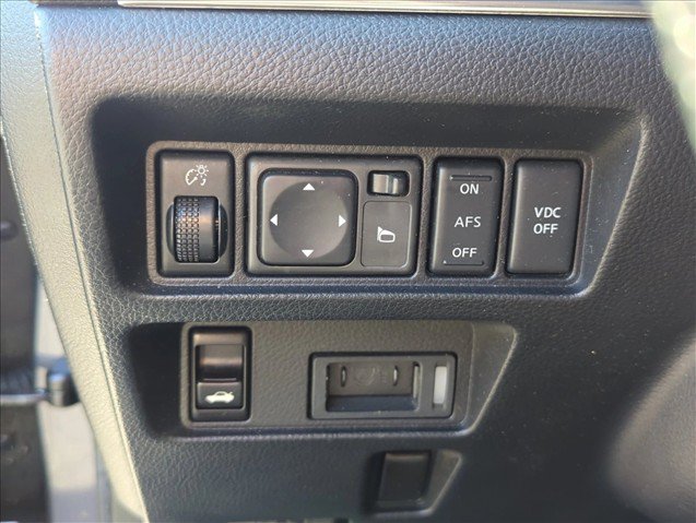 Used 2009 INFINITI M35 x w/ Technology Pkg AWD/4WD image 15