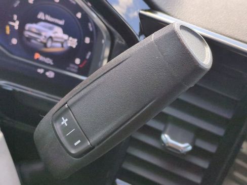 Used 2024 Chevrolet Silverado 1500 LT image 20