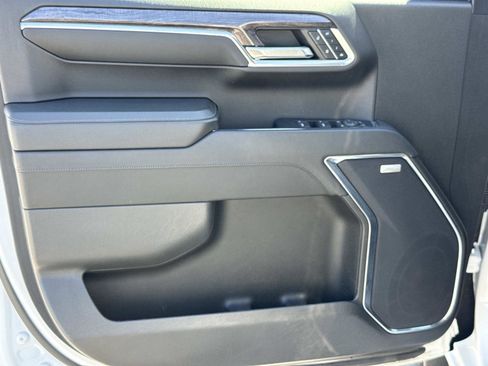 Used 2023 Chevrolet Silverado 1500 LTZ image 16