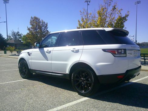 Used 2016 Land Rover Range Rover Sport HSE image 22