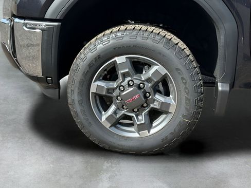 New 2025 GMC Sierra 3500 SLT w/ SLT Premium Package AWD/4WD image 34