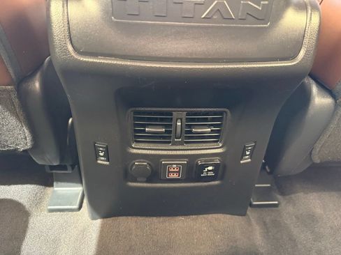 Used 2021 Nissan Titan Platinum Reserve w/ Moonroof Package AWD/4WD image 26